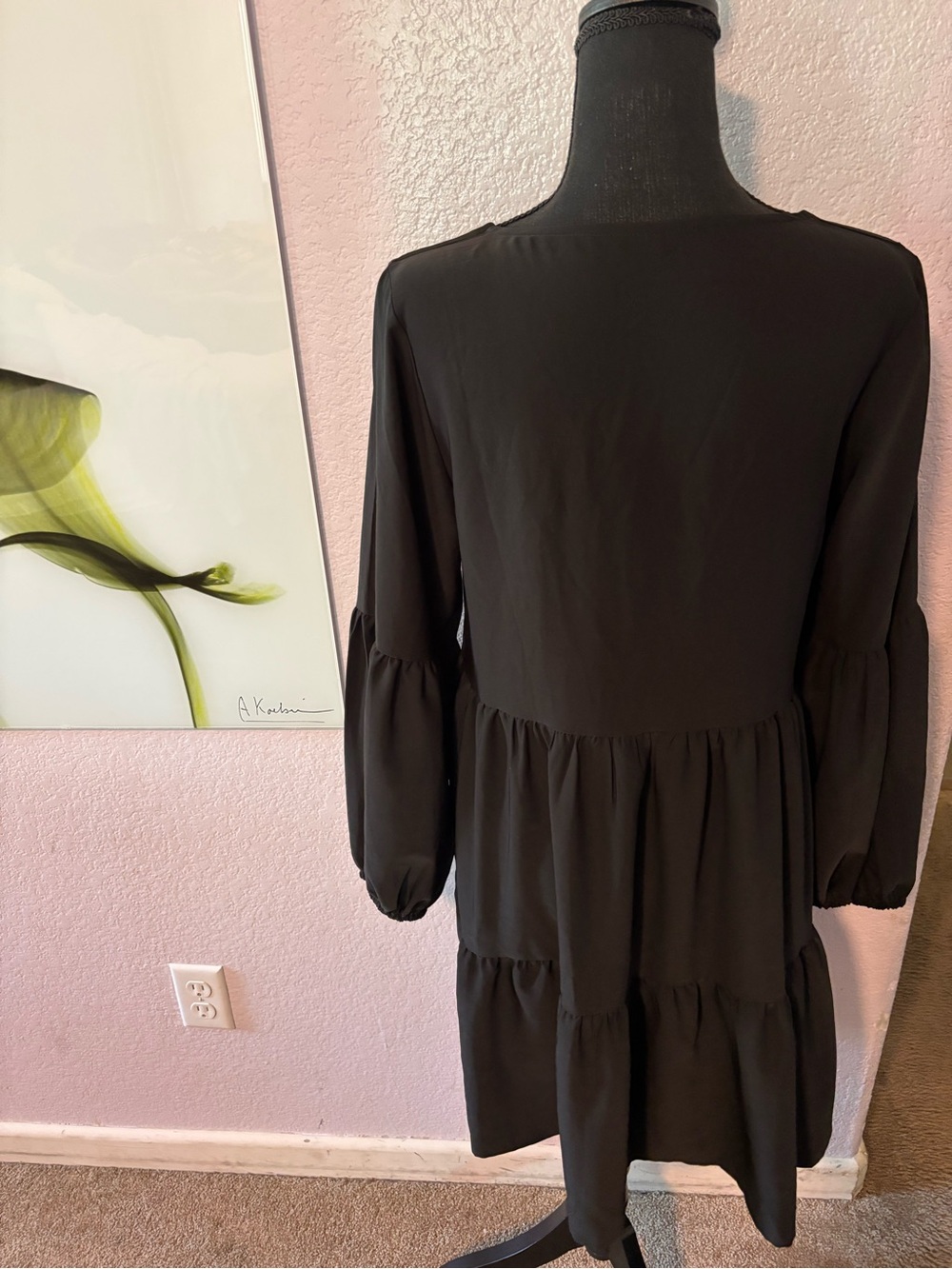 Black dress size small - Picture 3 of 5